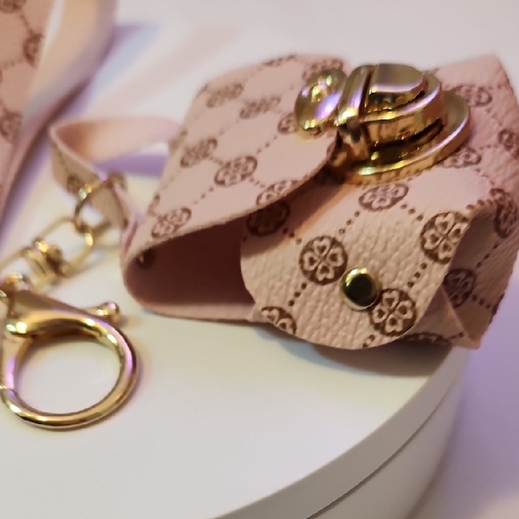 Mini Pink Patterned Keychain Bag - Picture 7 of 8